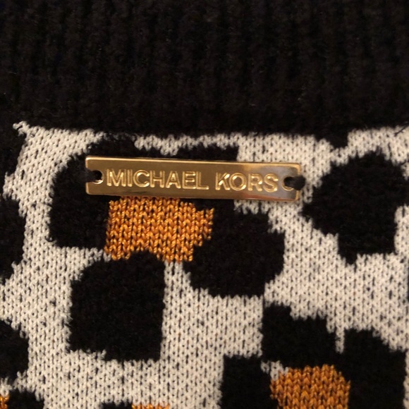 NWT Michael kors Short Sleeve Sweater - Picture 6 of 7